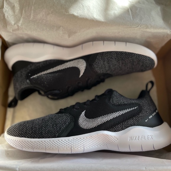 Nike woman Flex running shoes size: 8 in woman - Picture 8 of 9